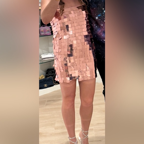 Oseree metallic dress in medium. Wore 1x. Pink color. Fits true to size. - Picture 6 of 6